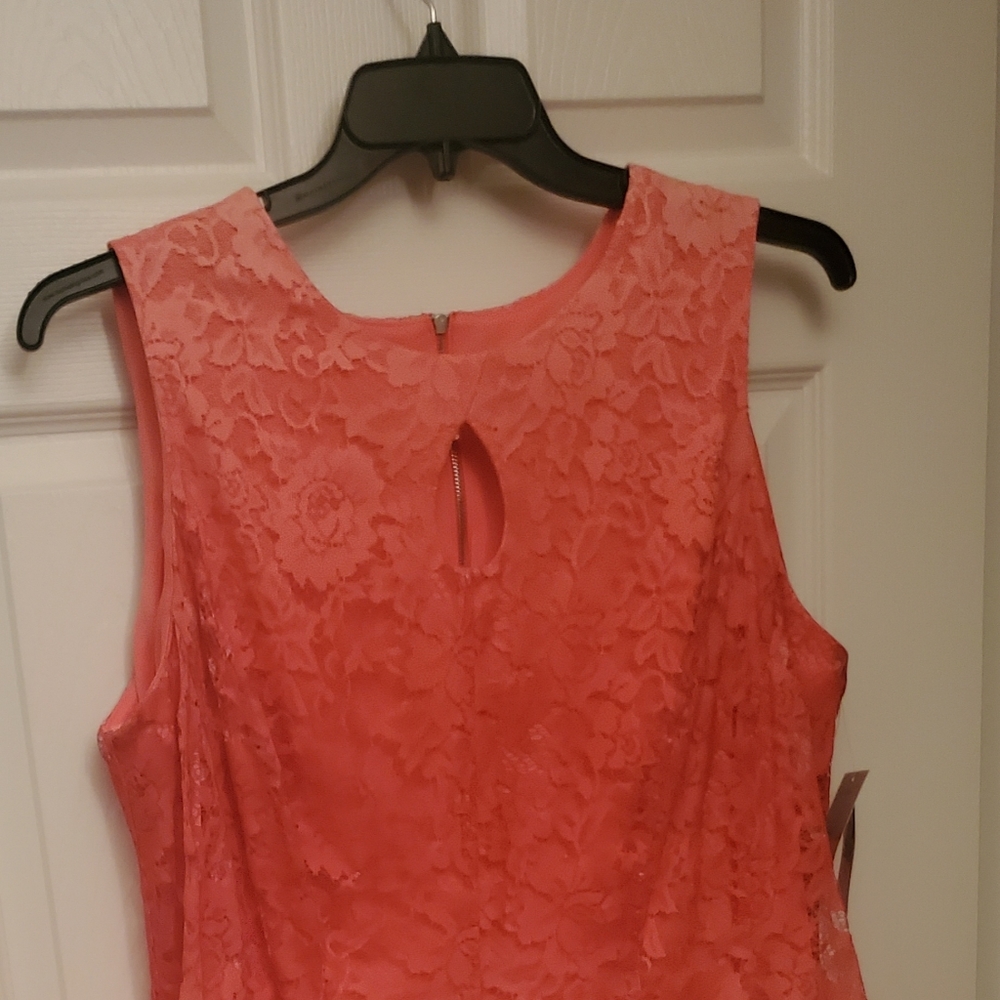 Sleeveless dress